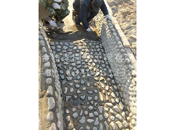 水系駁岸施工現場(chǎng) (11)